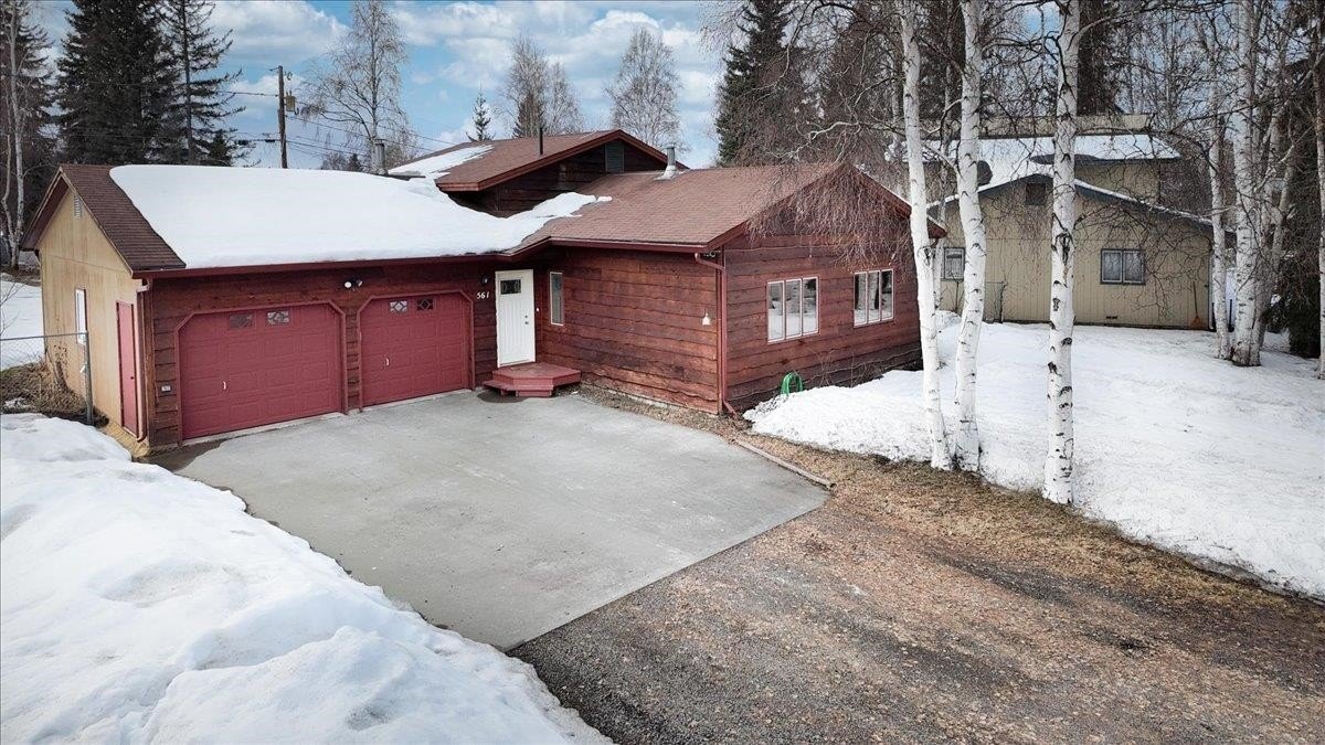 Single Family 4BR 2BA - 561 SLATER DRIVE, Fairbanks, AK