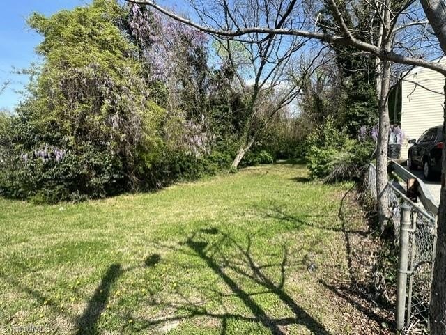 Single Family - 1907 Green Drive, High Point, NC