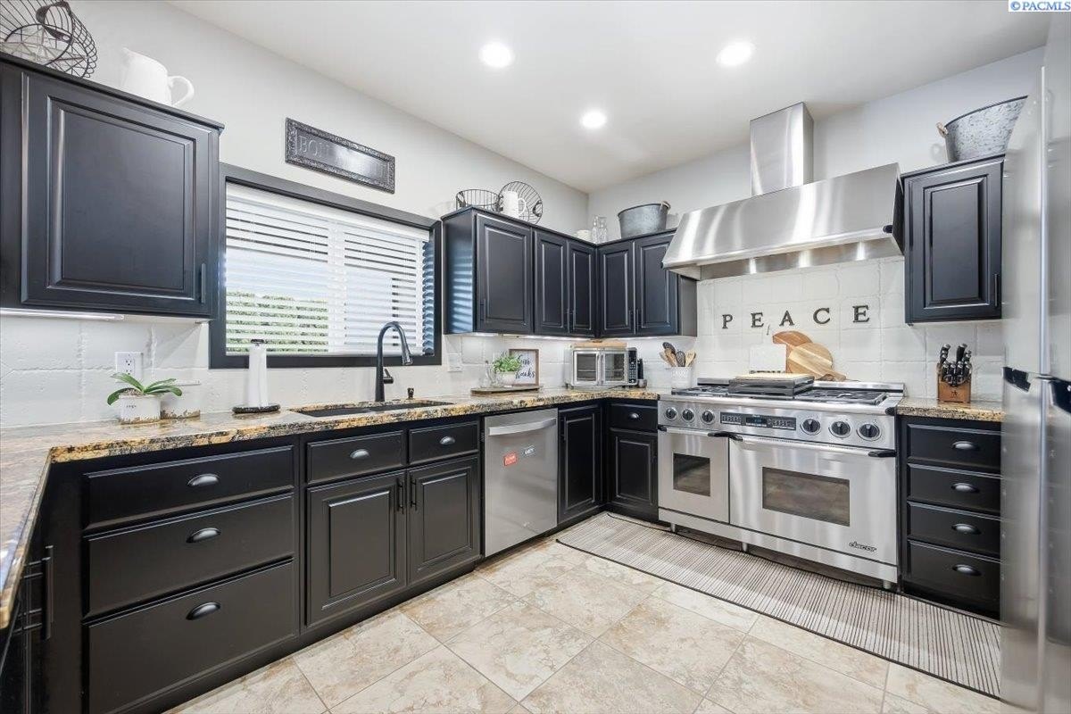 Other 4BR 3BA - 5 Tulip Ct., Pasco, WA