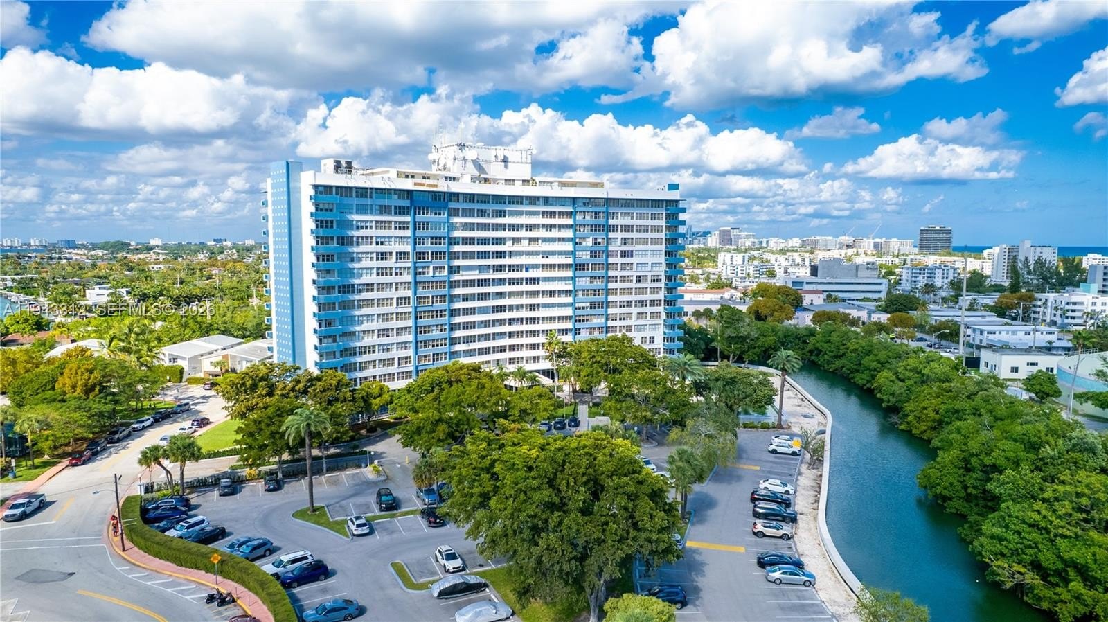 Condo 3BR 2BA - 7441 Wayne Ave, Miami Beach, FL