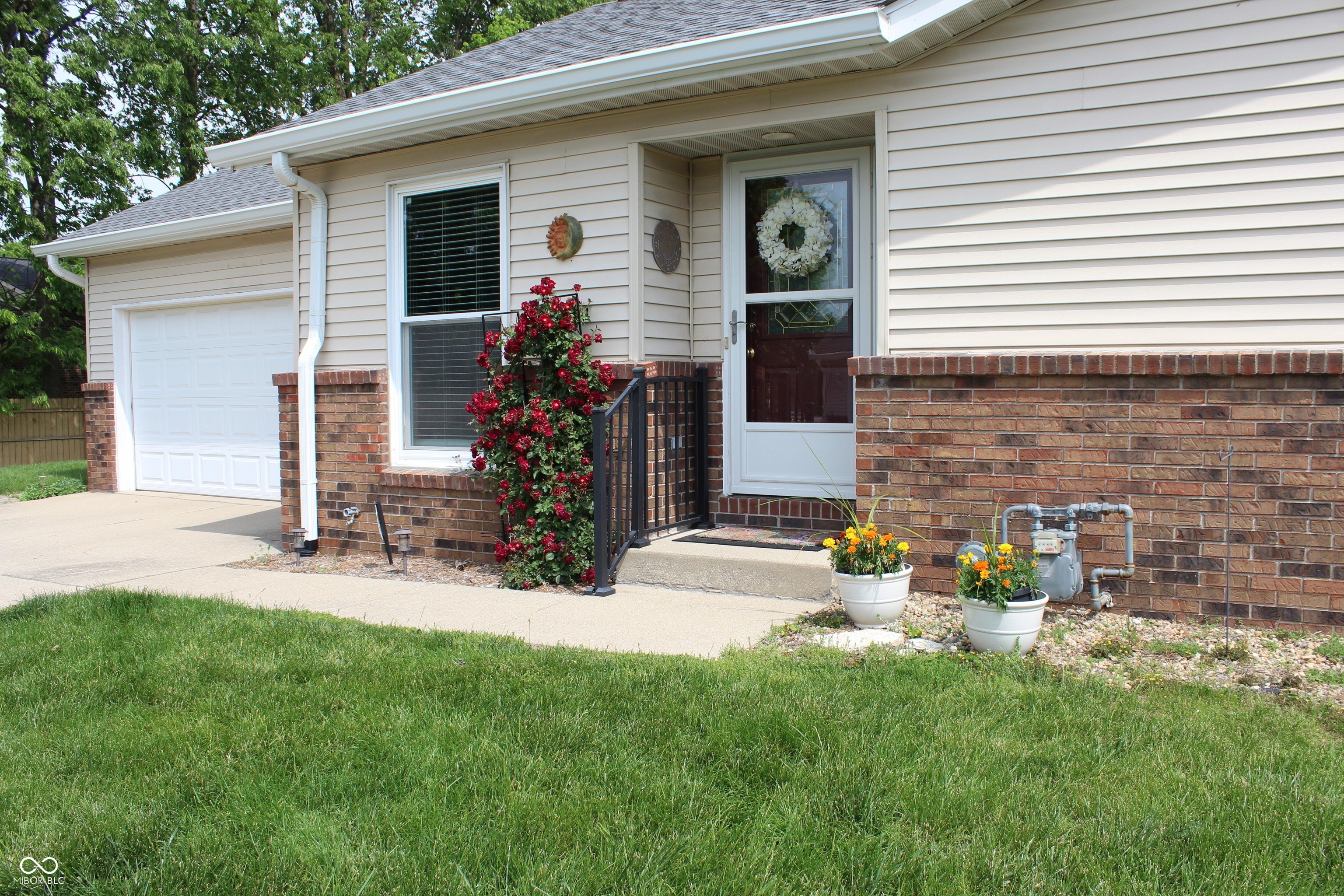 Condo 2BR 2BA - 300 Longcastle Drive, Greencastle, IN
