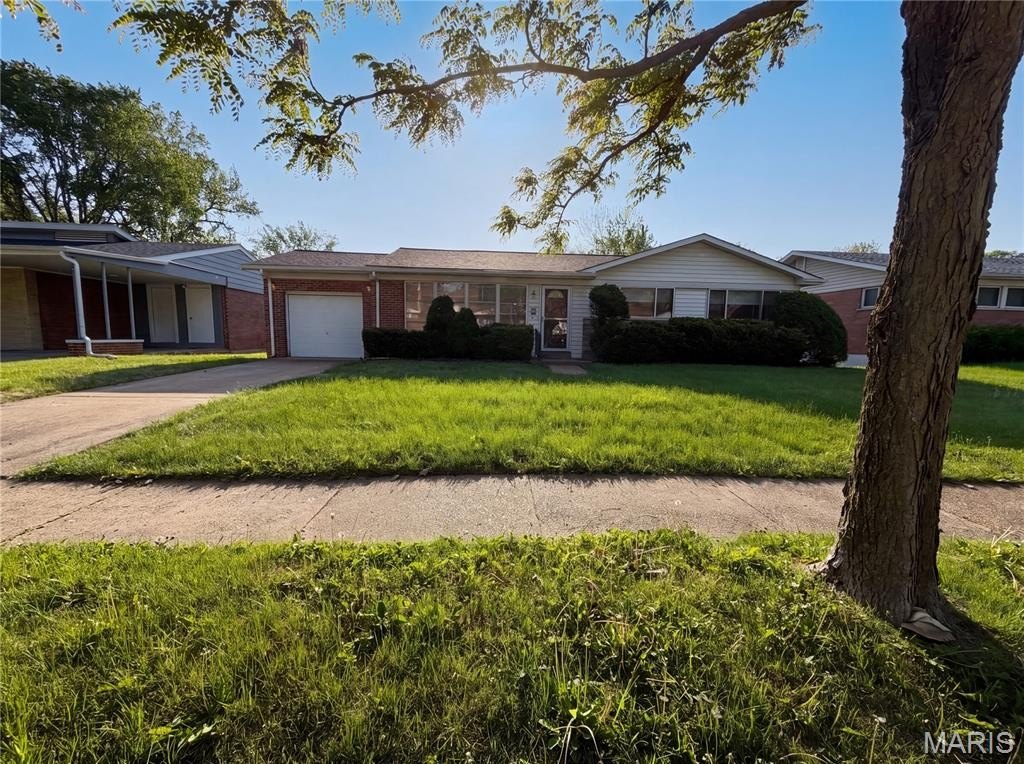 Single Family 3BR 2BA - 1136 Burch Lane, St Louis, MO