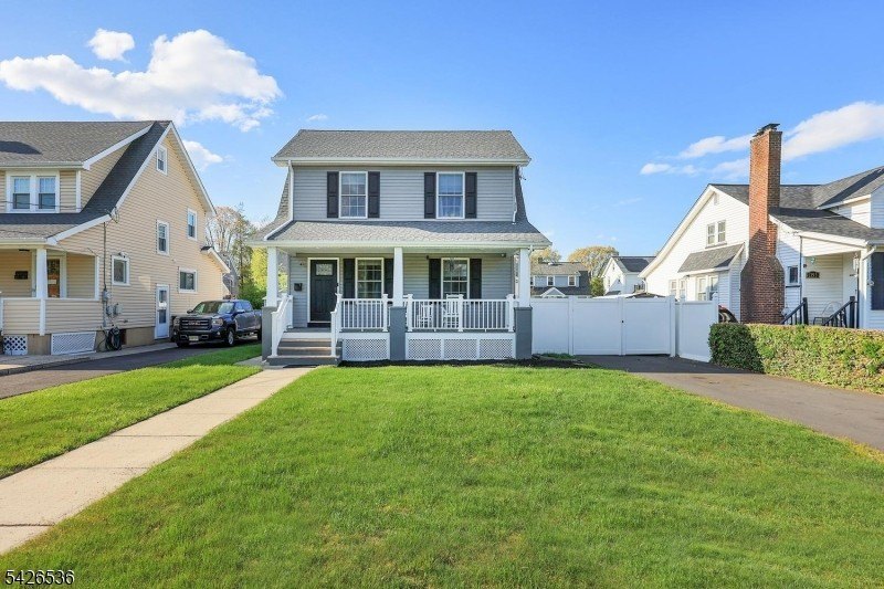 Single Family 2BR 1BA - 1349 Belleview Ave, Plainfield City, NJ