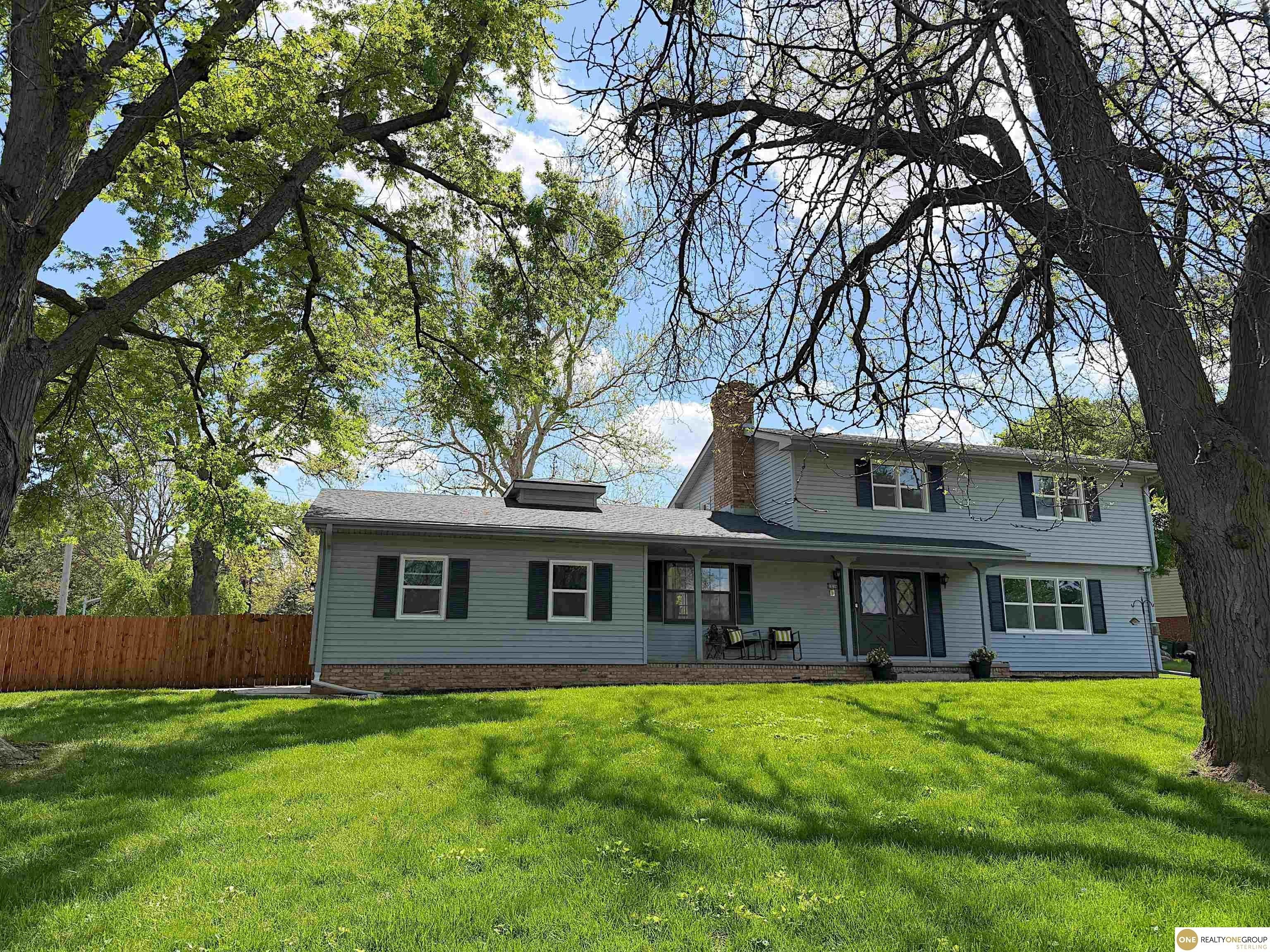 Single Family 4BR 4BA - 1016 Meadow Road, Omaha, NE
