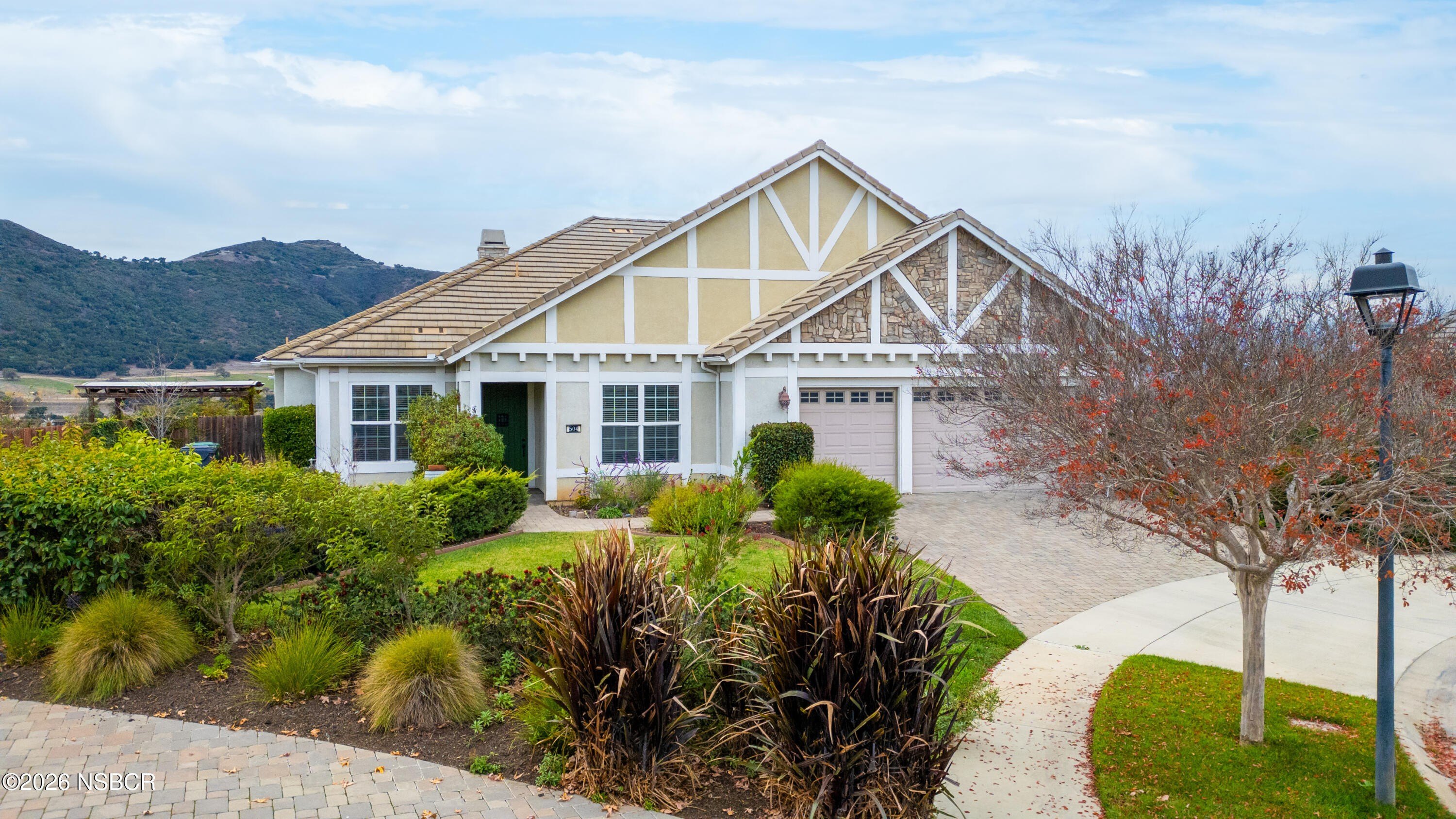 Single Family 4BR 3BA - 504 Myrtle Court, Solvang, CA
