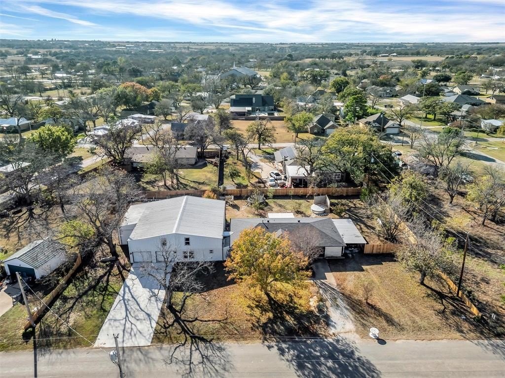 Single Family 5BR 3BA - 406 N Oak Lane, Tolar, TX