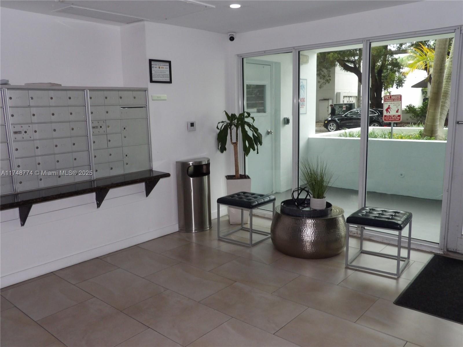 Condo 1BR 1BA - 2740 SW 28th Ter, Miami, FL