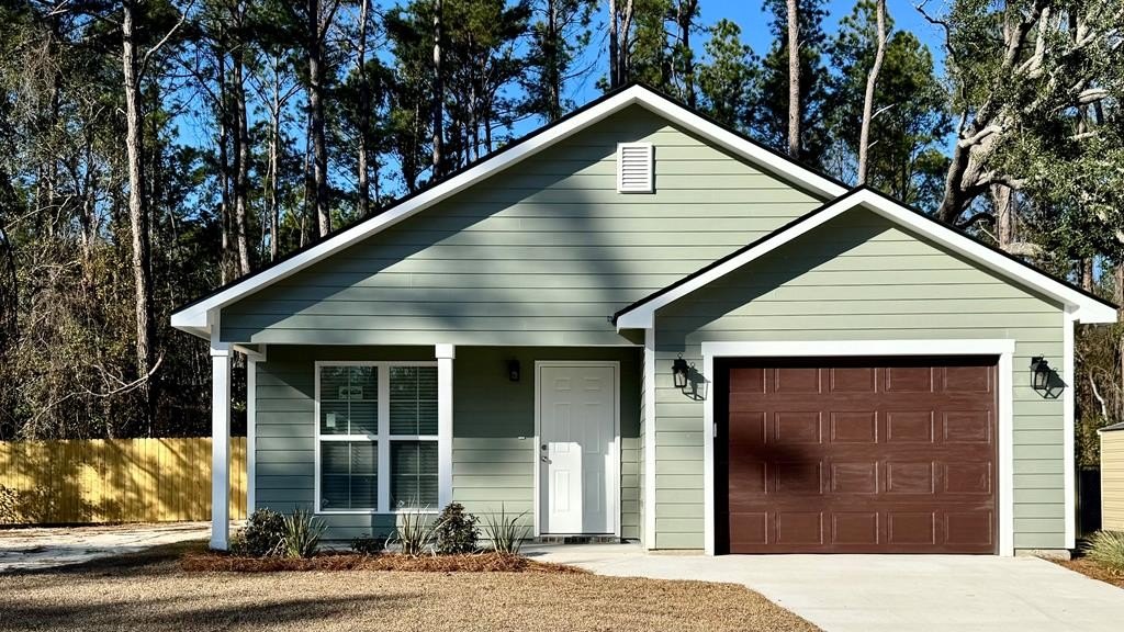 Single Family 3BR 2BA - 2110 Meade Ave, Valdosta, GA