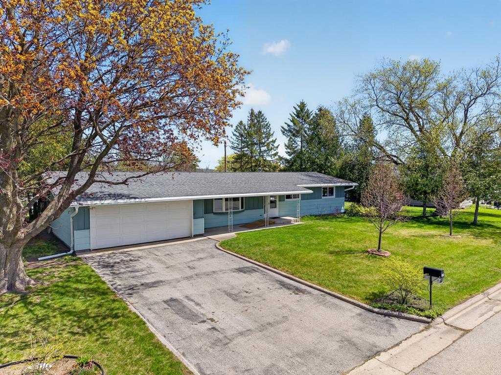 Other 3BR 2BA - 454 S Geneva Ave, Sturgeon Bay, WI