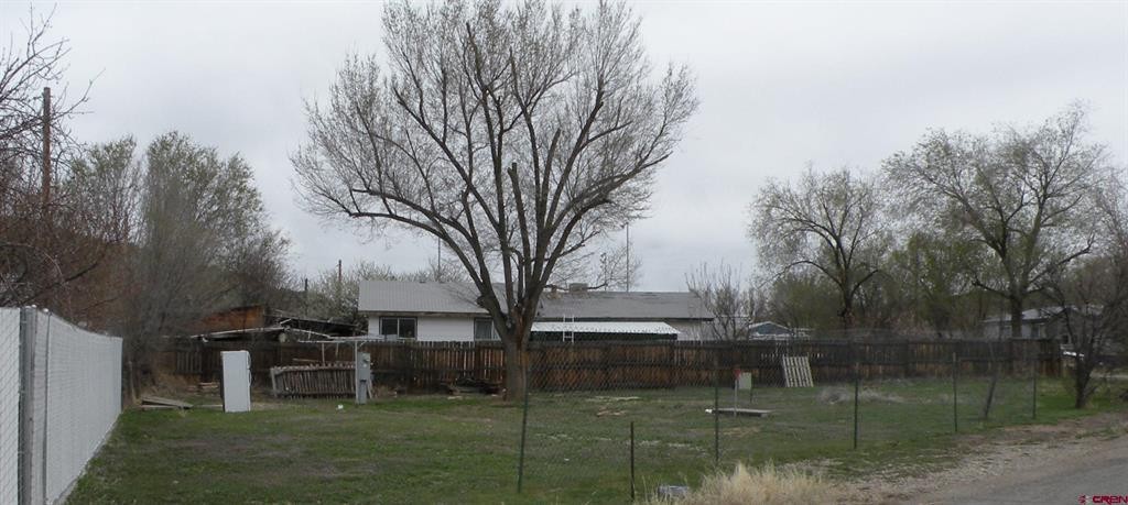Single Family - 404 Payson Street, Naturita, CO