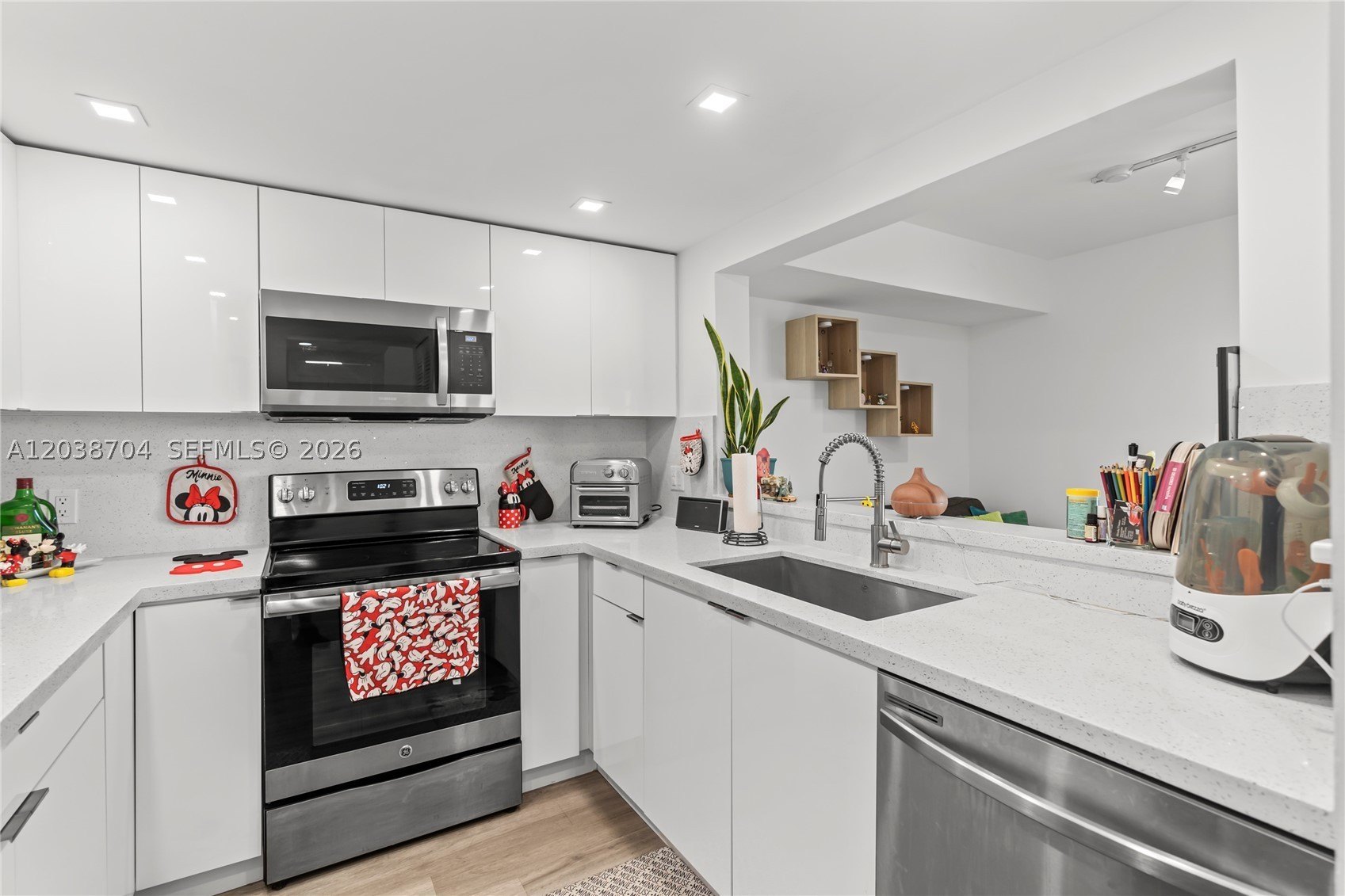 Condo 2BR 2BA - 2055 SW 122nd Ave, Miami, FL