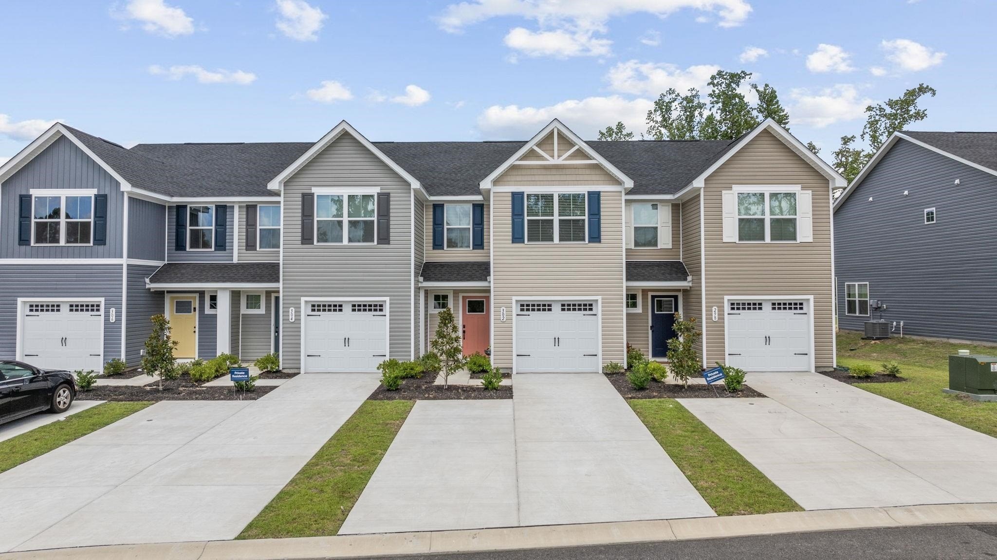 Single Family 3BR 3BA - 302 Myrtle Meadows Dr, Conway, SC