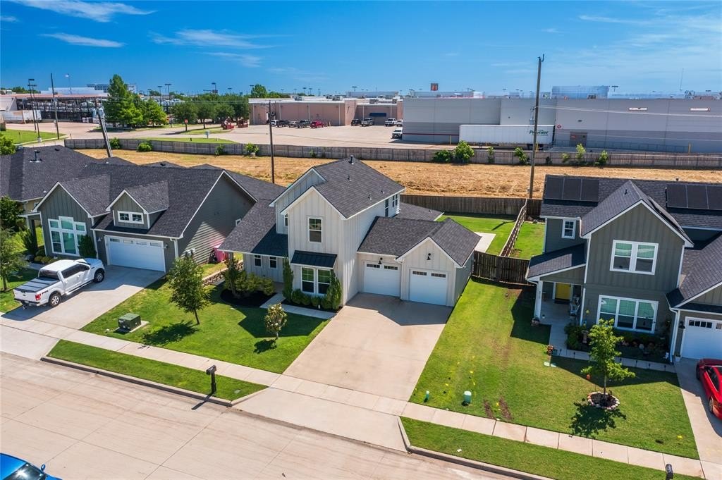 Single Family 3BR 3BA - 4721 Dry Creek Road, Sherman, TX