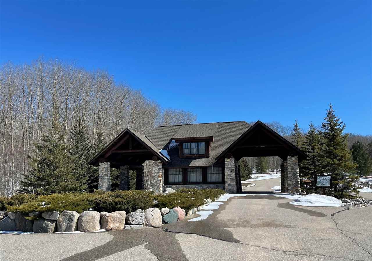 Single Family - 6141 Wintergreen Drive, Harbor Springs, MI