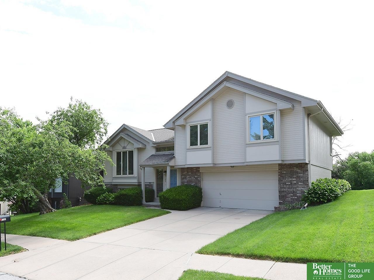 Single Family 3BR 3BA - 4733 N 109 Circle, Omaha, NE