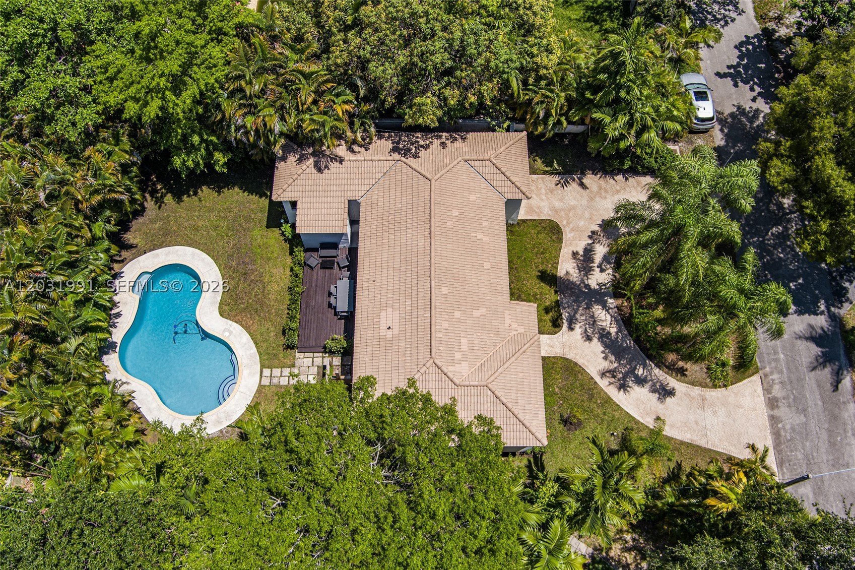 Single Family 3BR 2BA - 10550 NE 3rd Ct, Miami Shores, FL