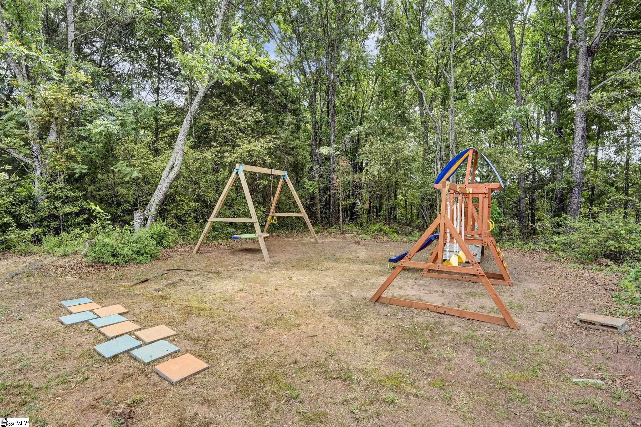Single Family 4BR 2BA - 107 Floral Wood Way, Pelzer, SC