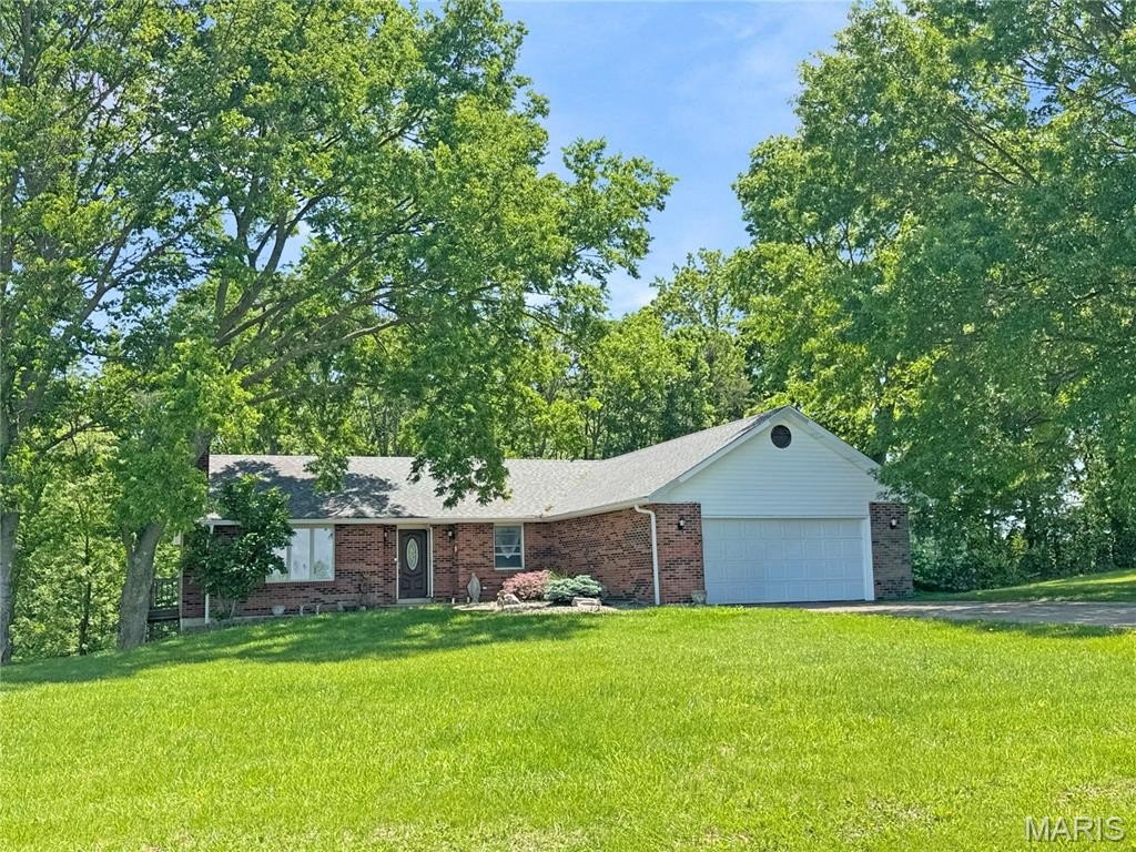 Single Family 3BR 3BA - 4600 Hilltop Drive, Washington, MO