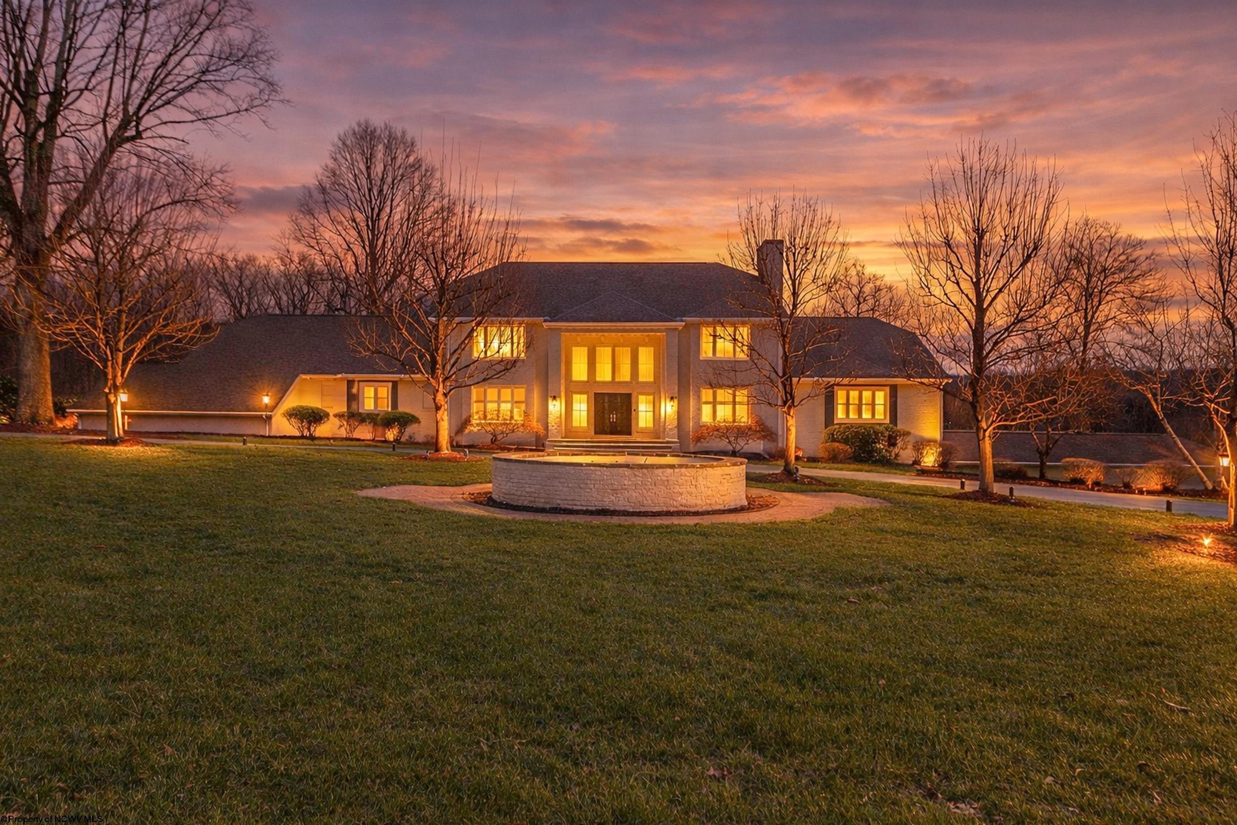 Single Family 6BR 9BA - 3116 N Greystone Drive, Morgantown, WV
