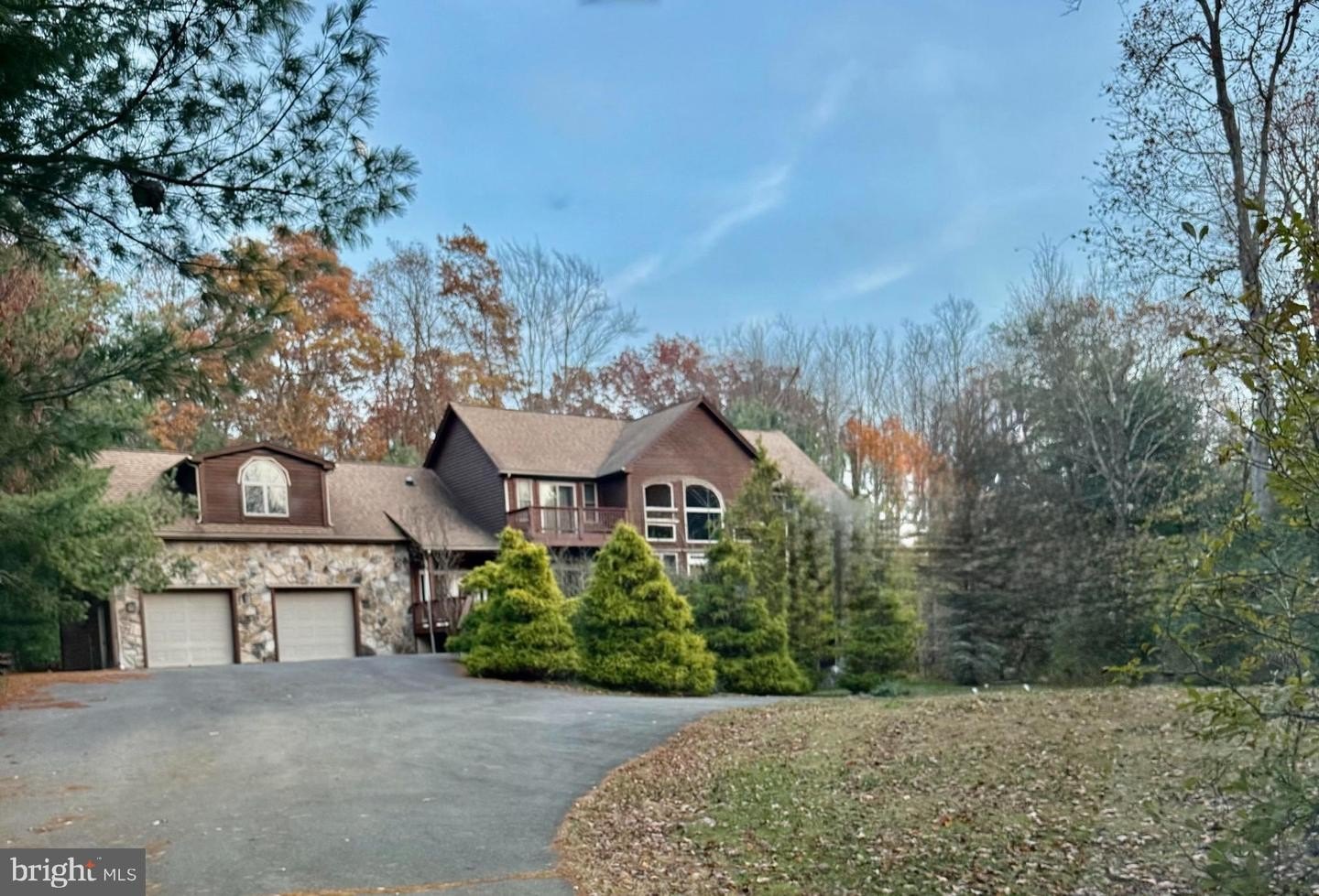 71 JAKES Dr  
