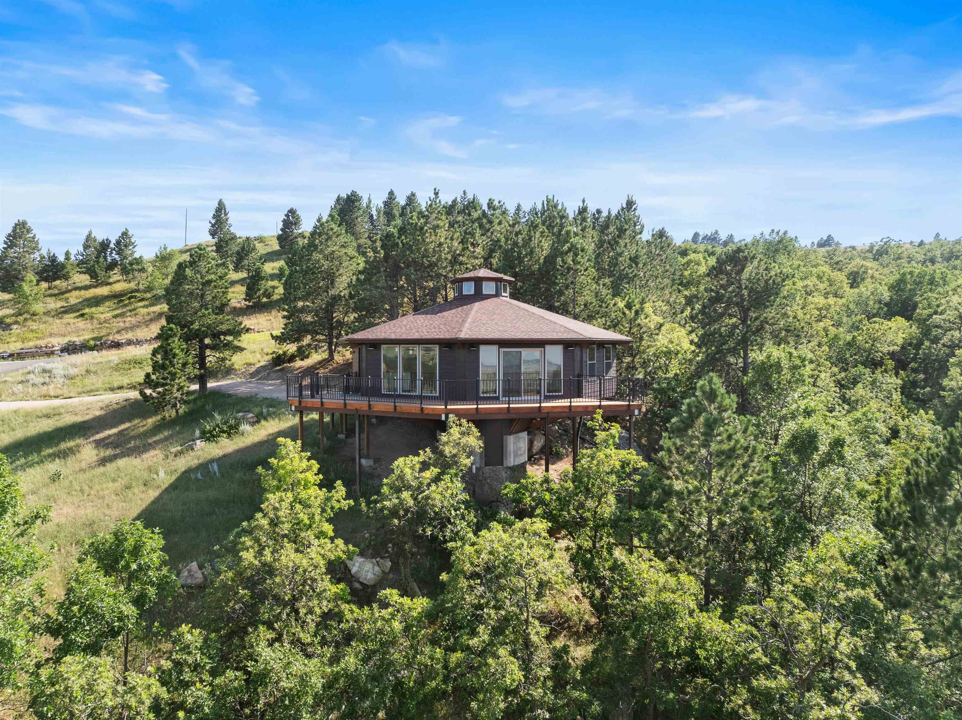 Single Family 3BR 2BA - 2140 Lookout Vista Road, Spearfish, SD