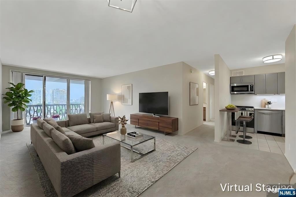 Condo 2BR 2BA - 2000 Linwood, Fort Lee, NJ