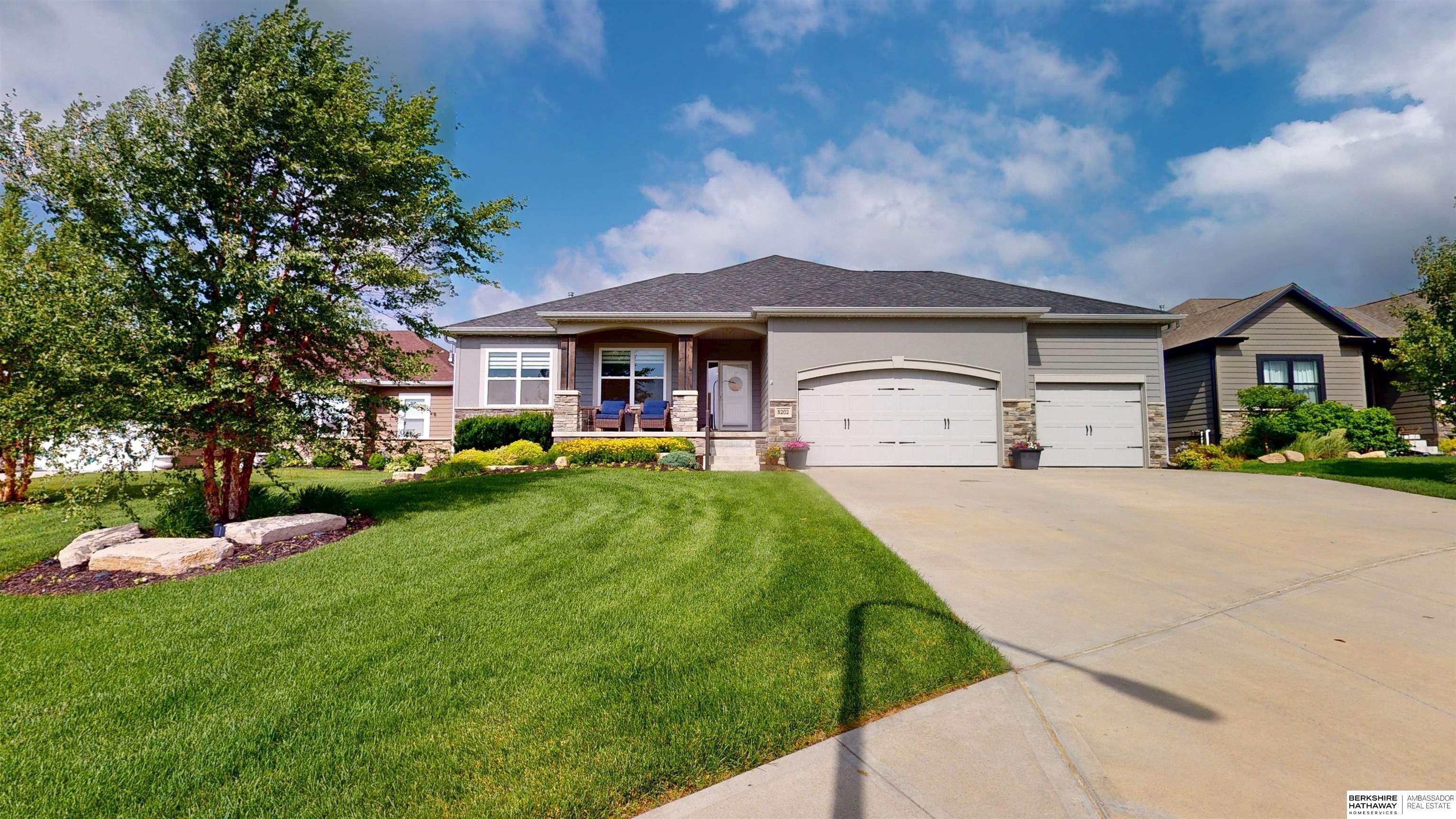 Single Family 4BR 3BA - 8202 N 167th Avenue, Bennington, NE