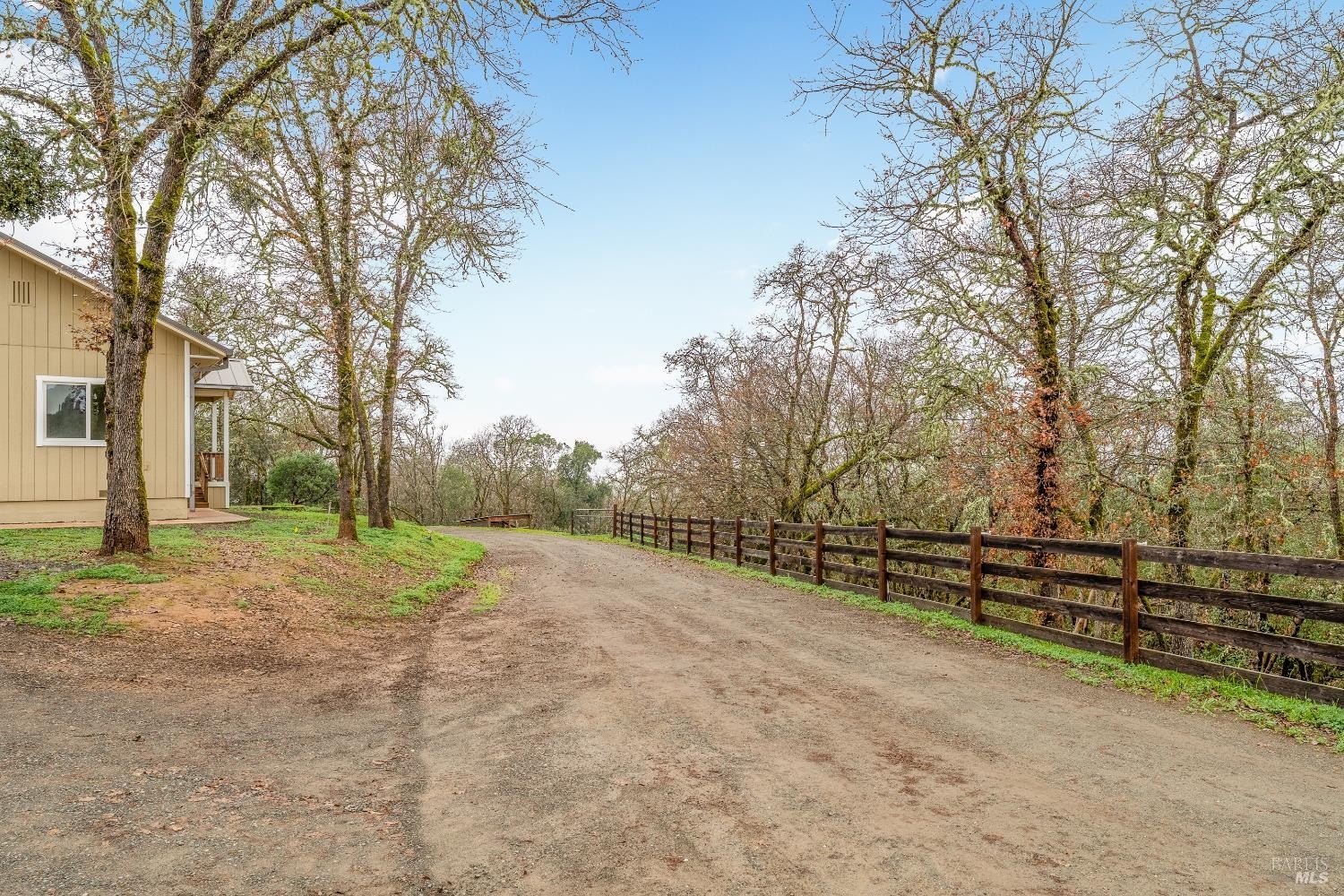 Single Family 3BR 2BA - 1461 Ponderosa Way, Redwood Valley, CA