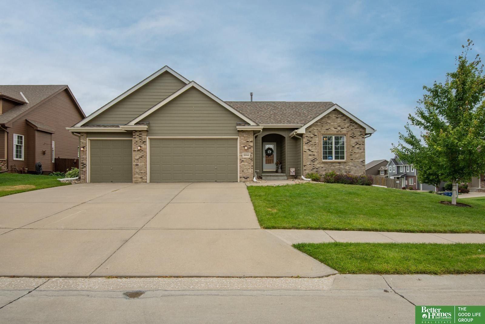 Single Family 4BR 3BA - 18904 Olive Street, Omaha, NE