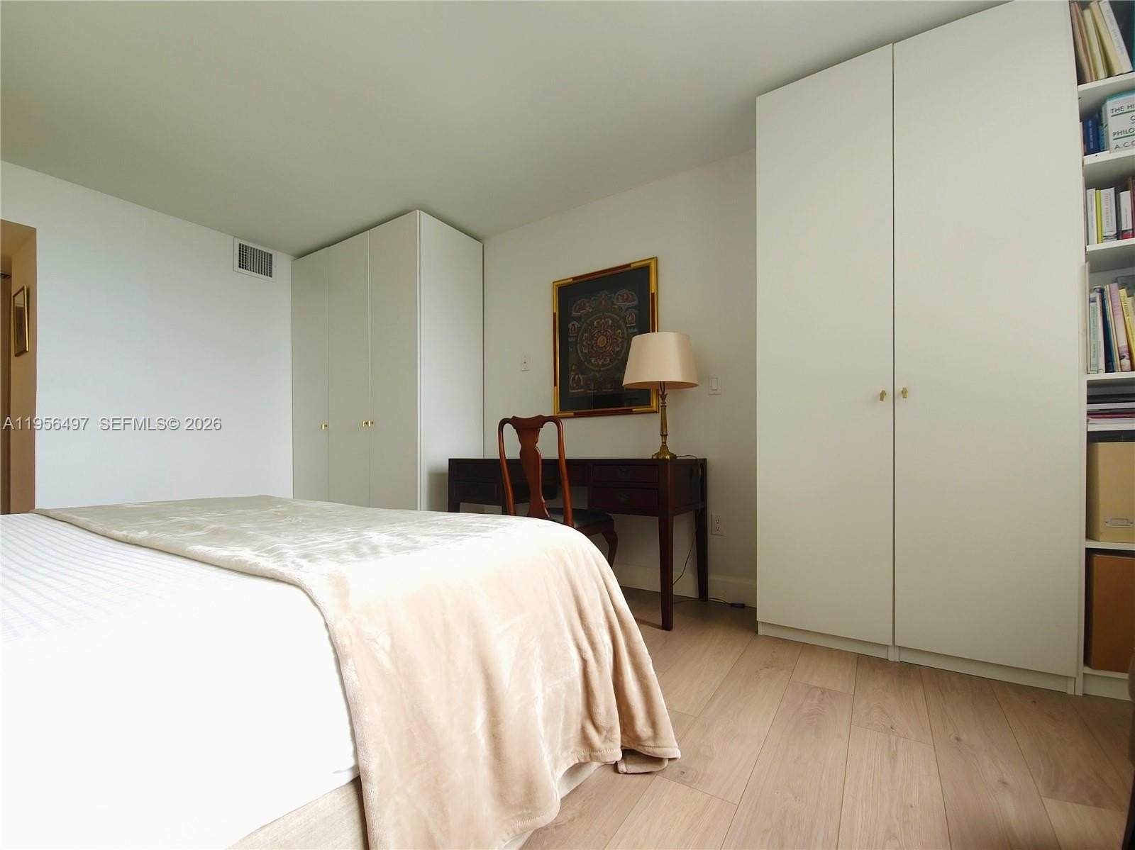 Condo 2BR 2BA - 2333 Brickell Ave, Miami, FL