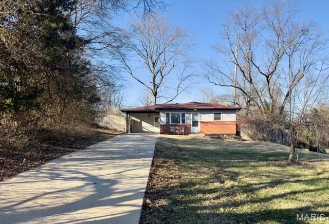 Single Family 2BR 1BA - 2061 Ridgeway Drive, Arnold, MO