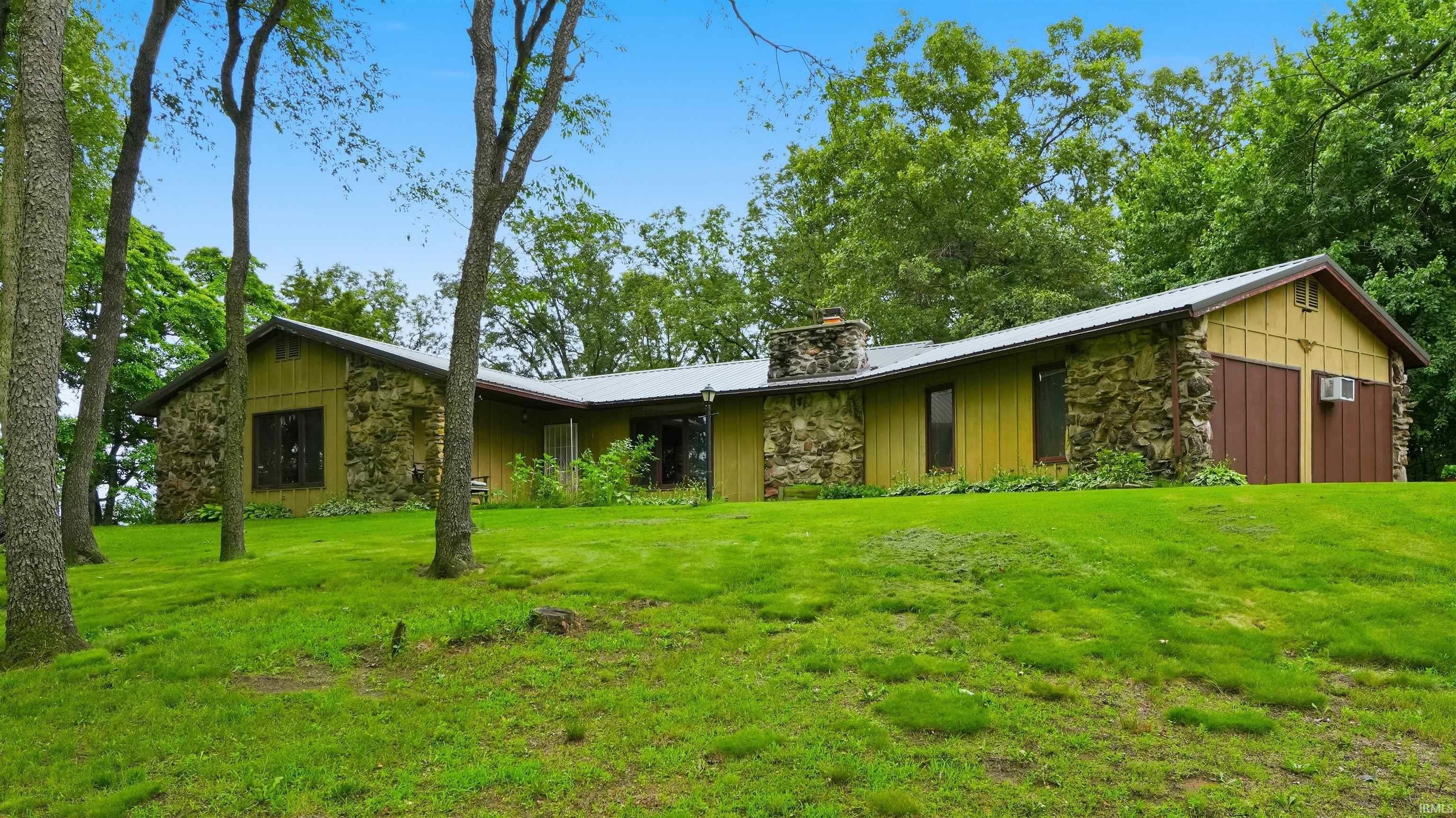 Single Family 3BR 3BA - 2167 W State Road 14, Rochester, IN