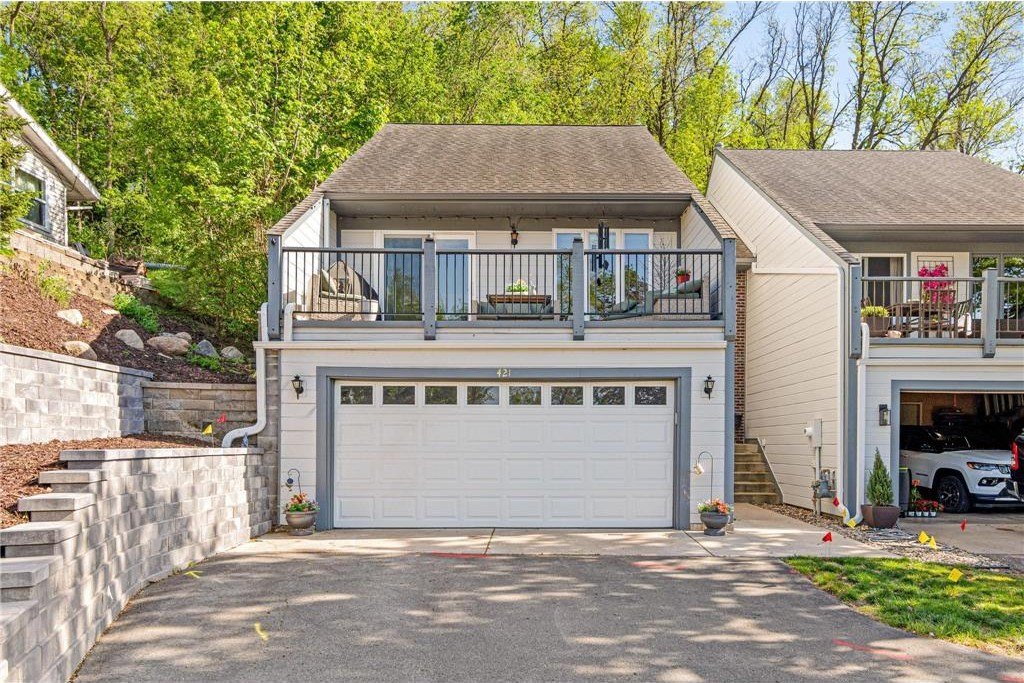 Single Family 2BR 2BA - 421 E Lake Street, Waconia, MN