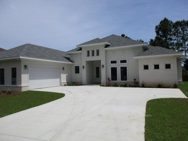 Single Family 4BR 4BA - 1972 Fontainebleau Court, Navarre, FL