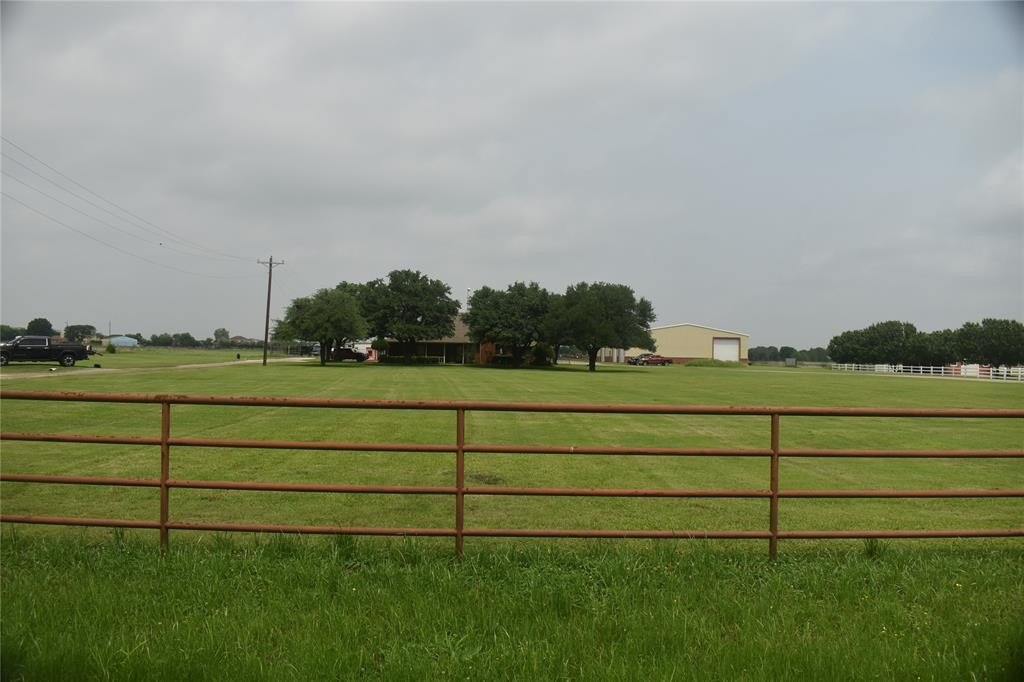 Single Family 4BR 4BA - 2320 W Lucas Road, Lucas, TX