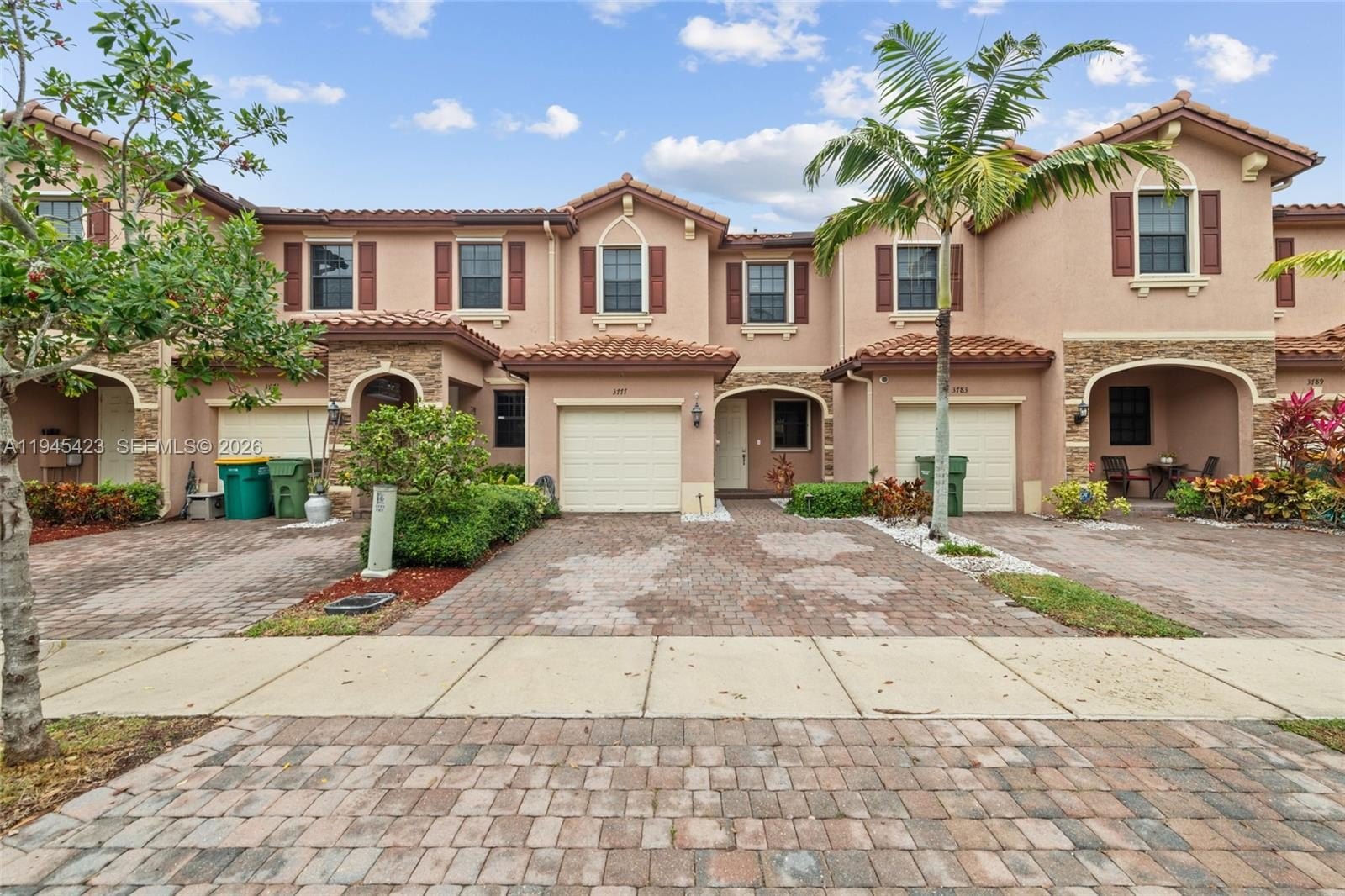 Single Family 3BR 3BA - 3777 SE 3rd St, Homestead, FL