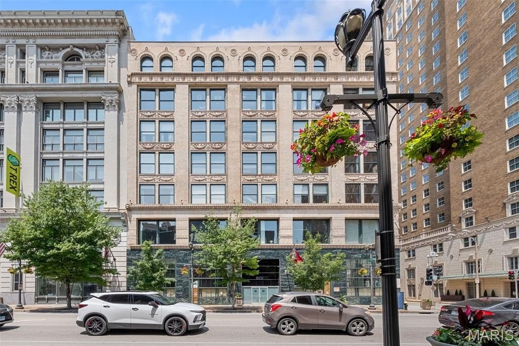 Condo 2BR 2BA - 901 Washington Avenue, St Louis, MO