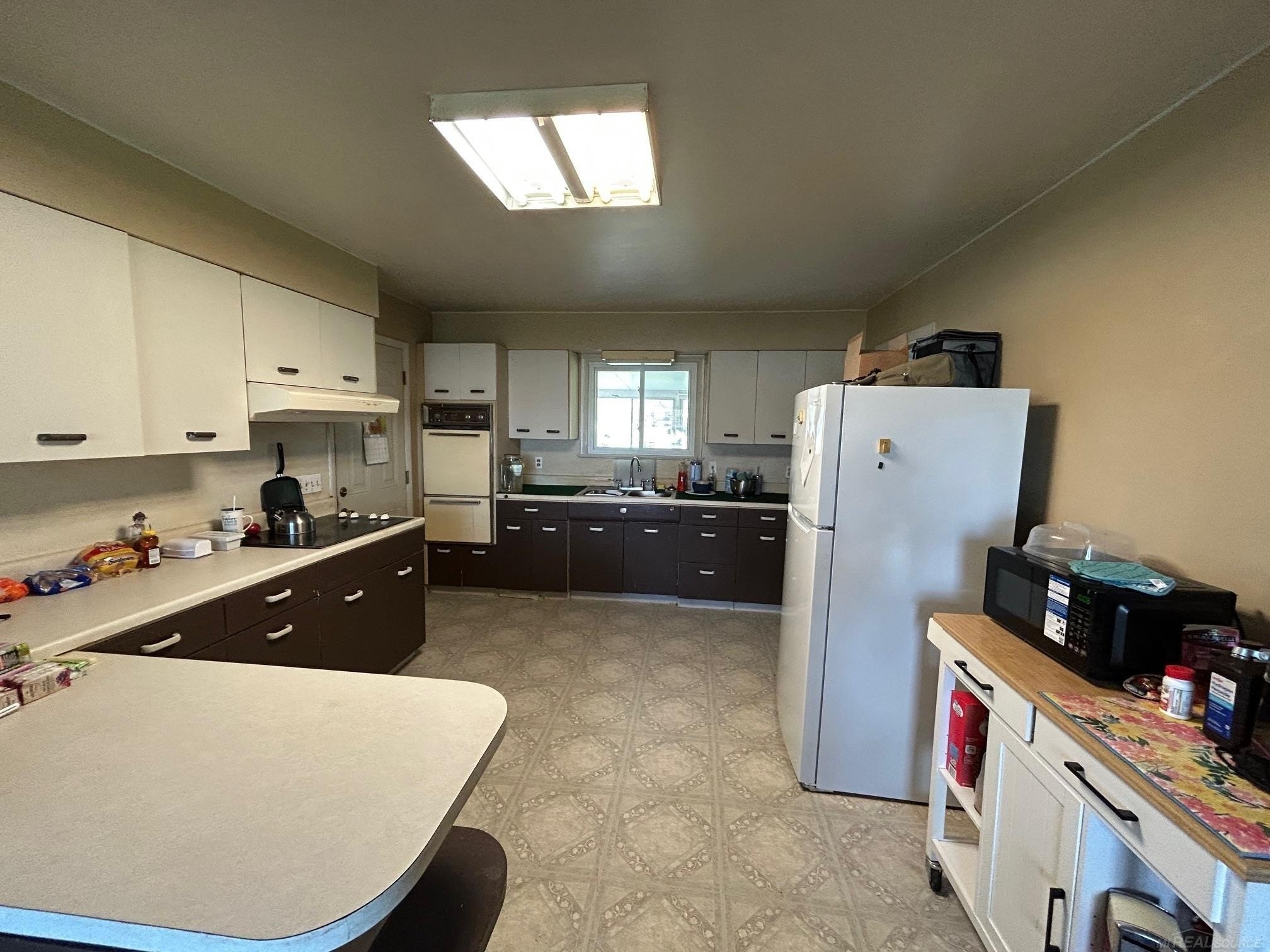 Single Family 2BR 2BA - 5996 Lakeshore, Lexington, MI