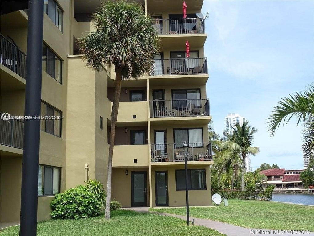 Condo 1BR 1BA - 301 Golden Isles Dr, Hallandale Beach, FL