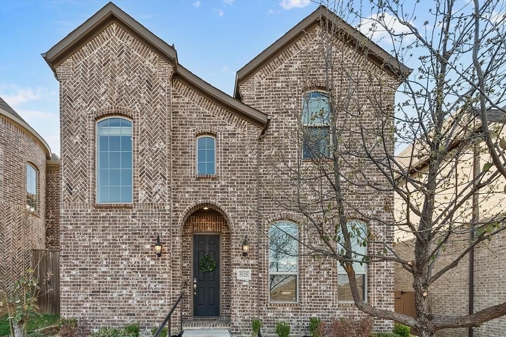 Single Family 3BR 3BA - 5125 Wakefield Drive, Irving, TX
