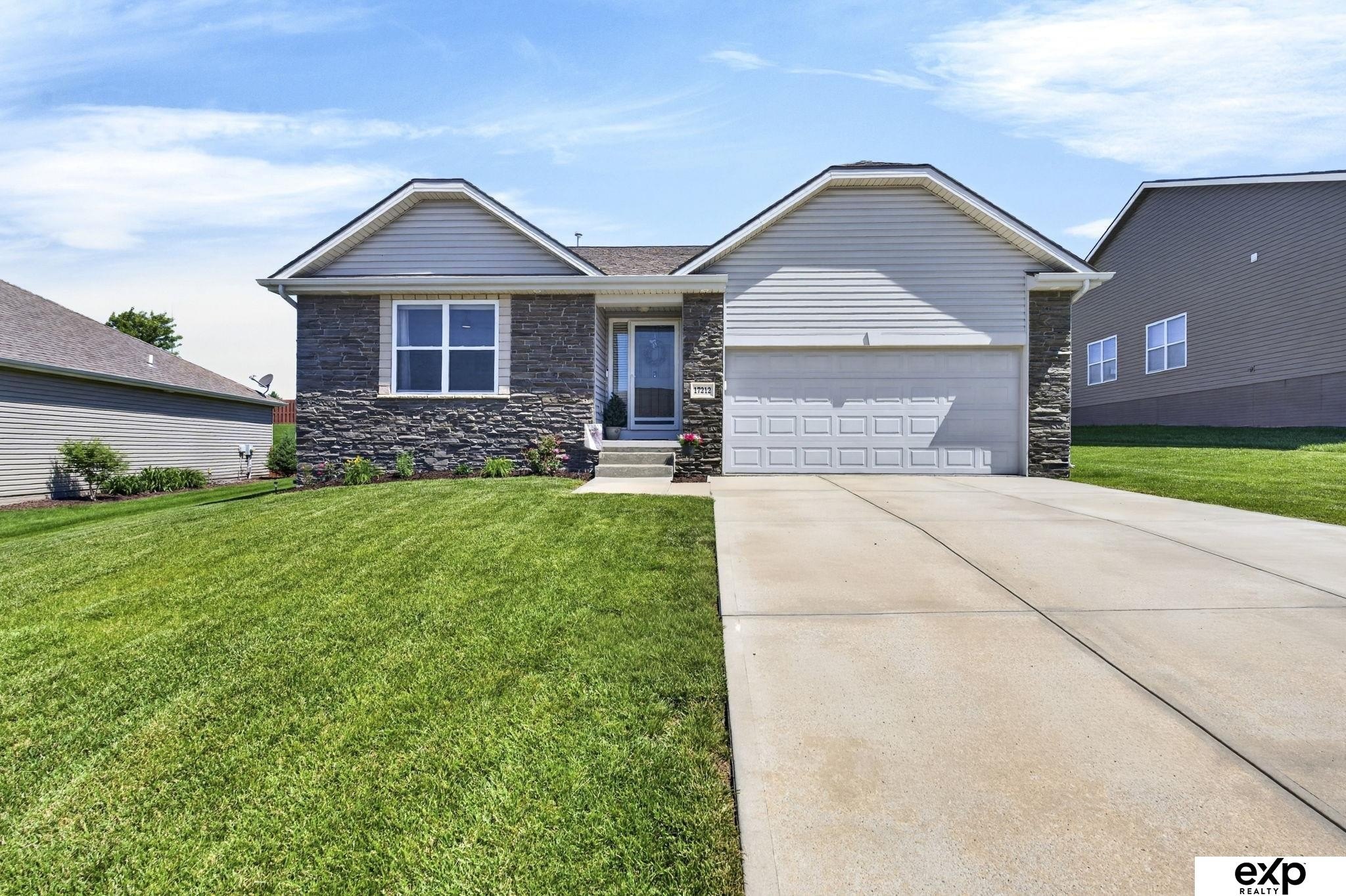 Single Family 3BR 3BA - 17212 Morgan Avenue, Gretna, NE