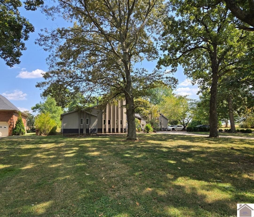 Single Family 3BR 3BA - 636 Oaks Country Club, Murray, KY
