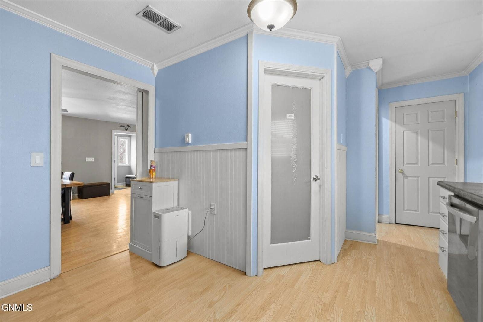 Single Family 6BR 4BA - 4509 Main Street, Williston, ND