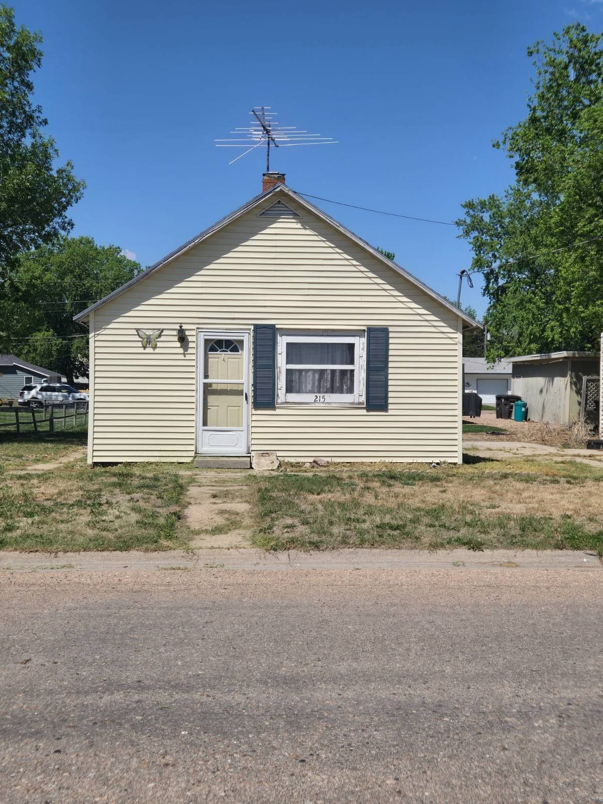 Single Family 1BR 1BA - 215  N MILL STREET, ELM CREEK, NE