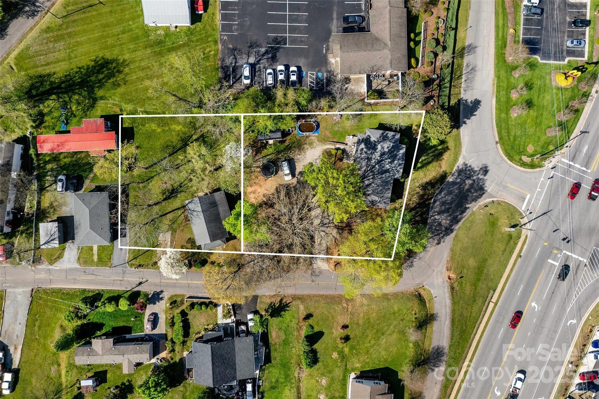 Single Family 3BR 1BA - 36 & 50 Catawba Avenue, Marion, NC