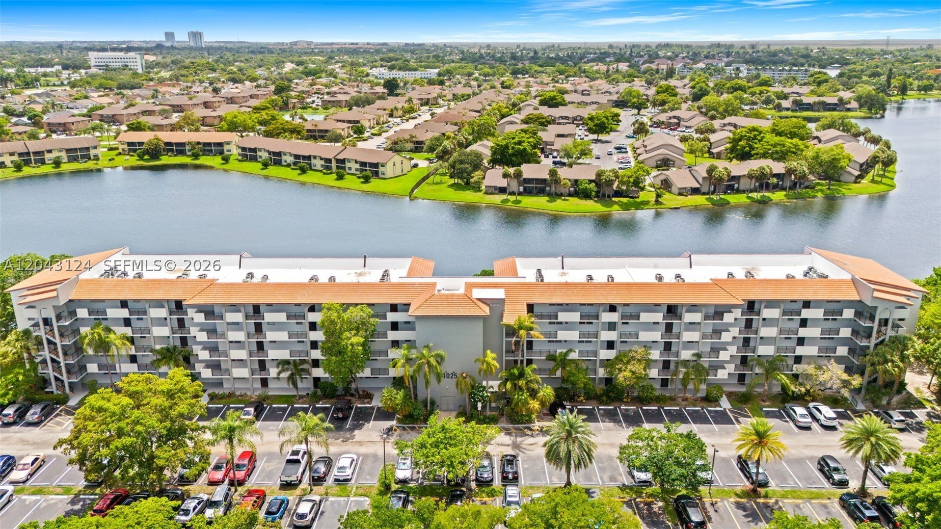 Condo 2BR 2BA - 4025 N Nob Hill Rd, Sunrise, FL