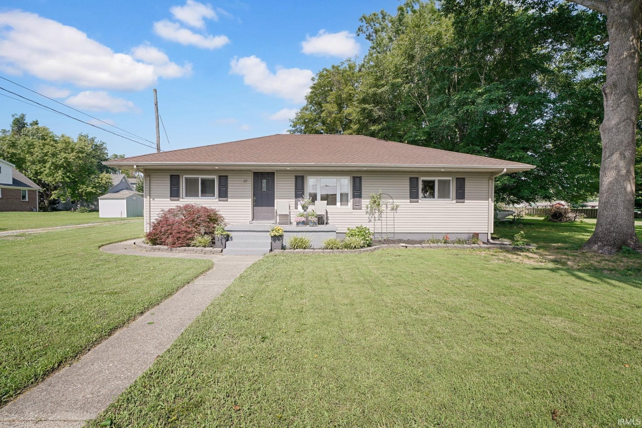 Single Family 3BR 1BA - 57 Chestnut Streets, Poseyville, IN