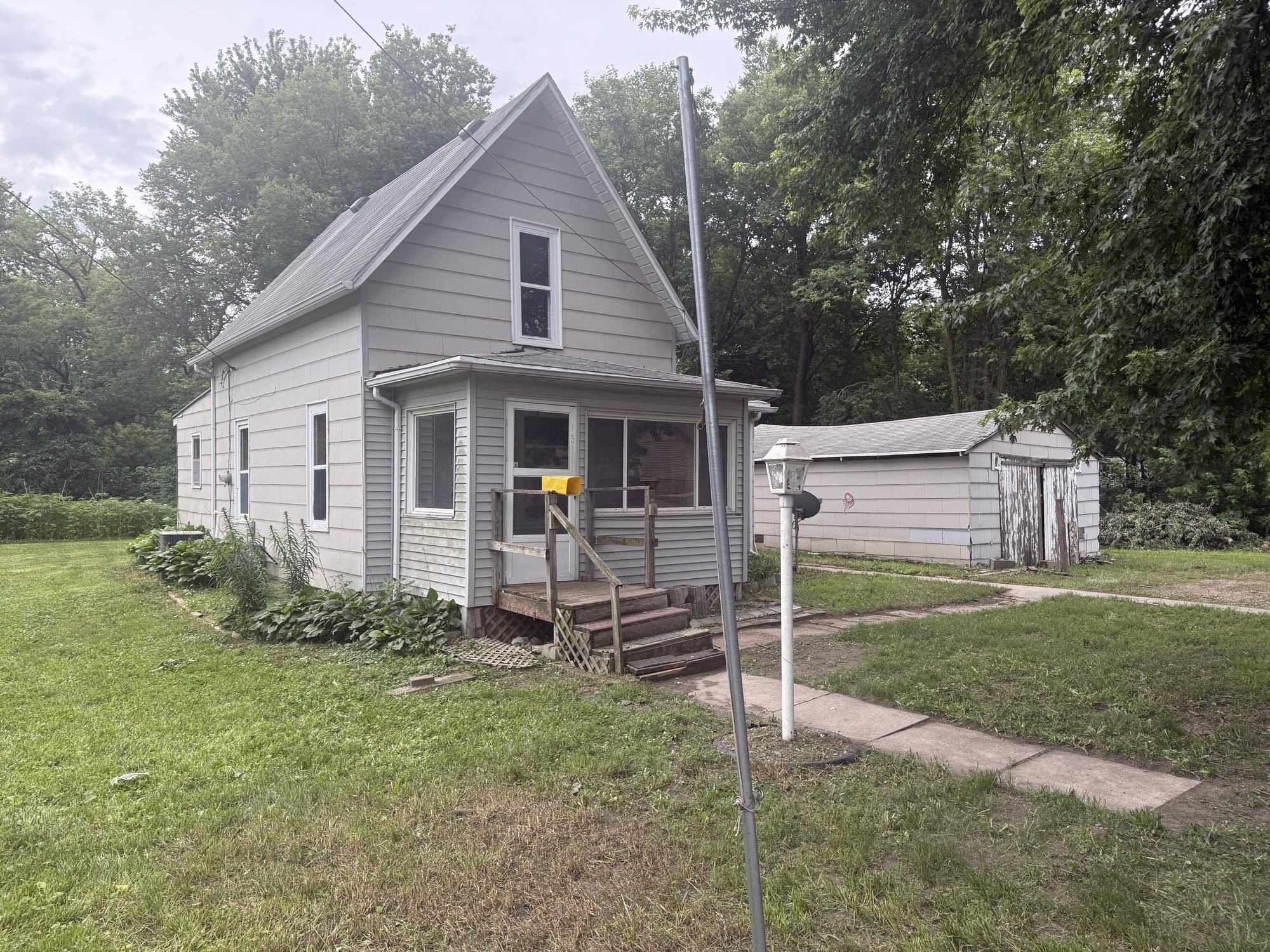 Single Family 3BR 1BA - 131 N Valley Street, Osceola, NE