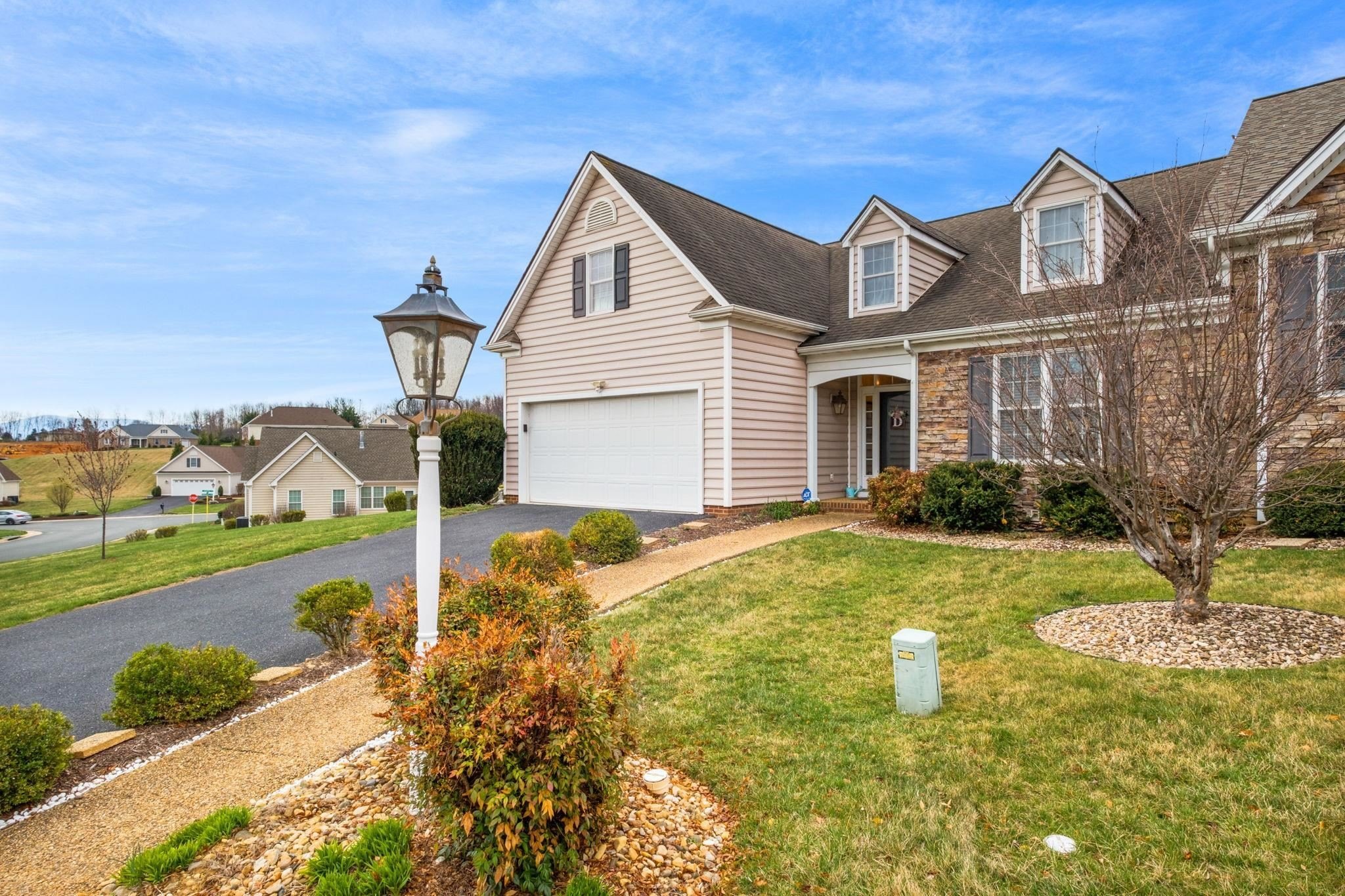 Single Family 3BR 2BA - 35 BUCKINGHAM COMMON, WAYNESBORO, VA