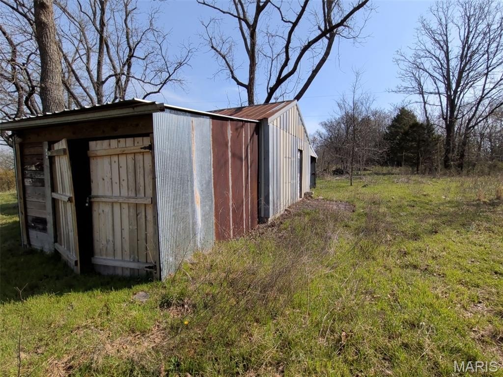 Single Family 4BR 2BA - 5000 Highway 5, Hartville, MO